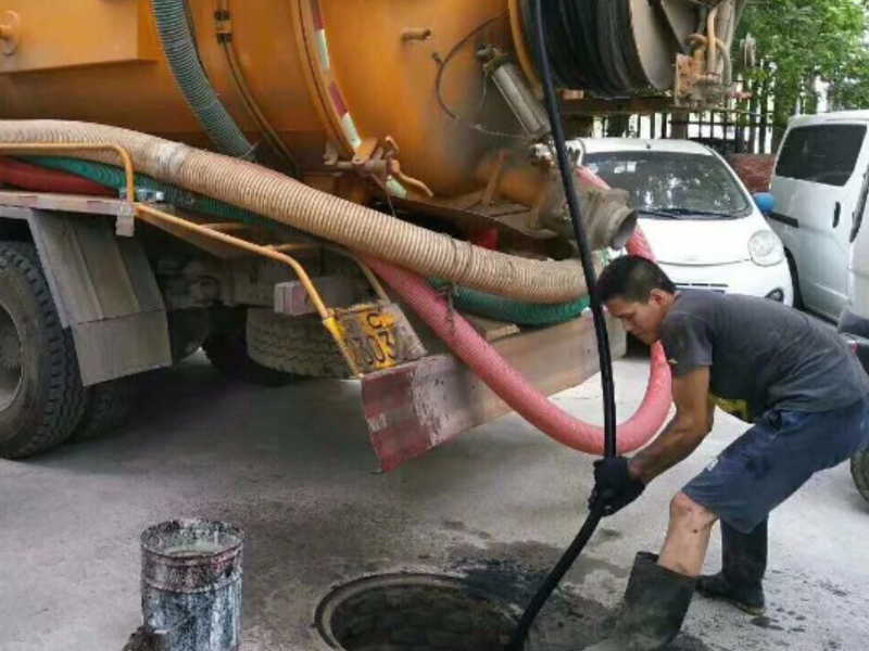 闵行区马桥景城馨苑污水管道清洗、隔油池维修、清理、清掏污水池