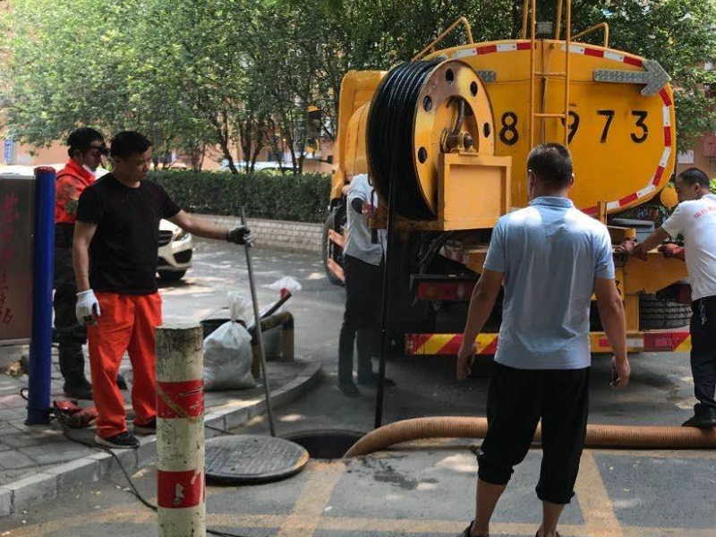 上海闵行春申路化粪池抽粪 ,梅陇清理污水池疏通管道